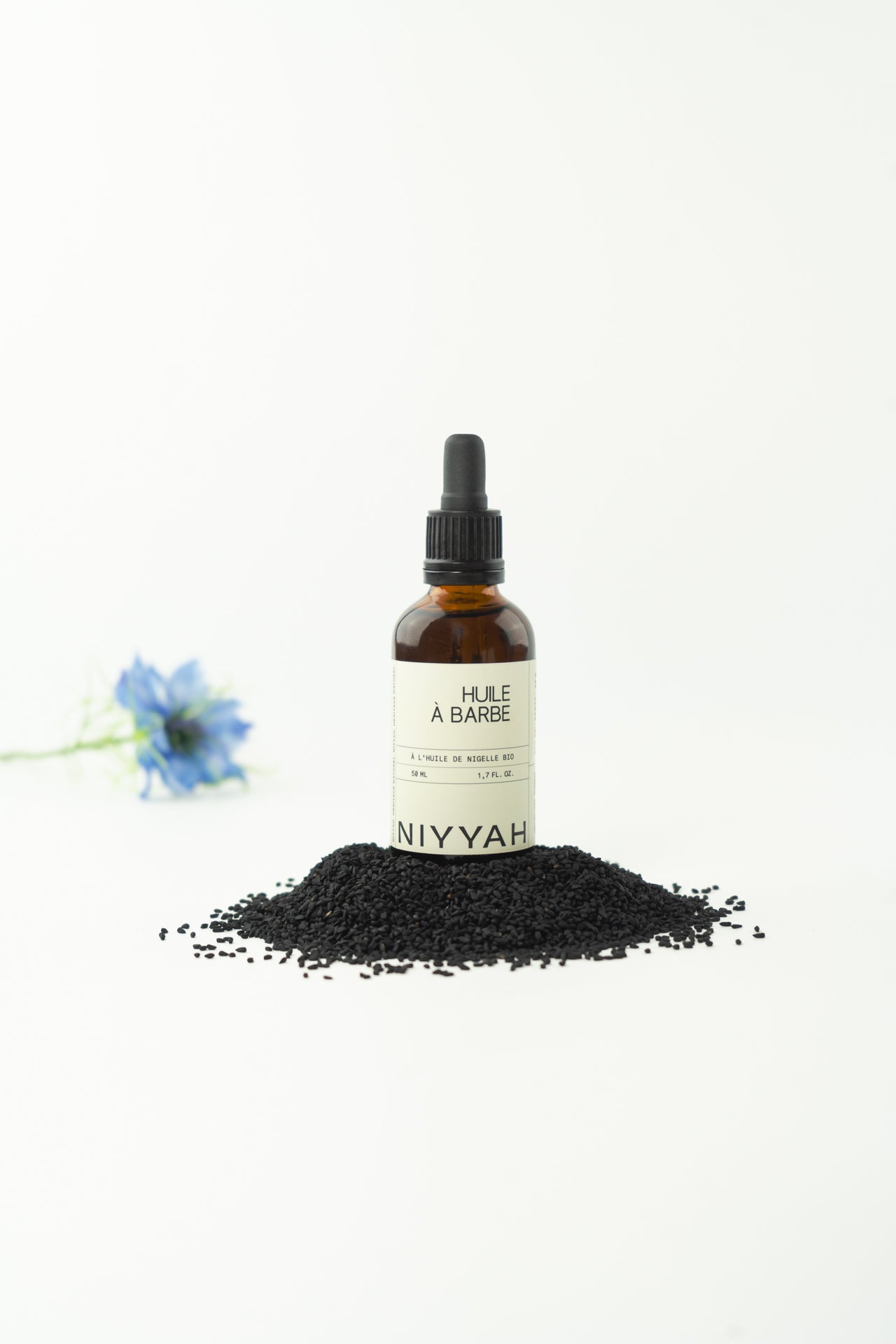 La meilleure huile de nigelle se trouve chez NIYYAH. Image